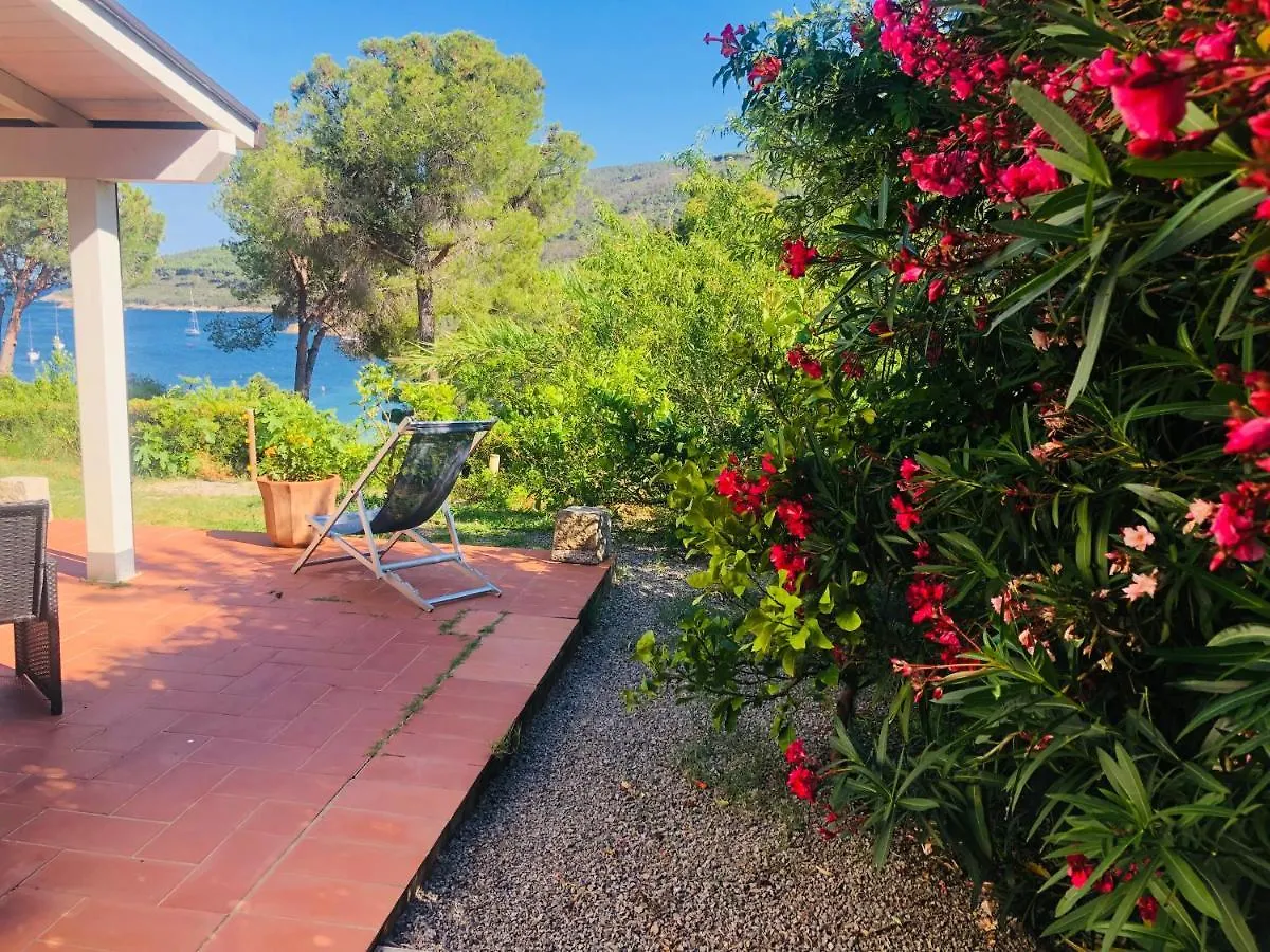 Case Dei Limoni Sul Mare Capoliveri  İtalya